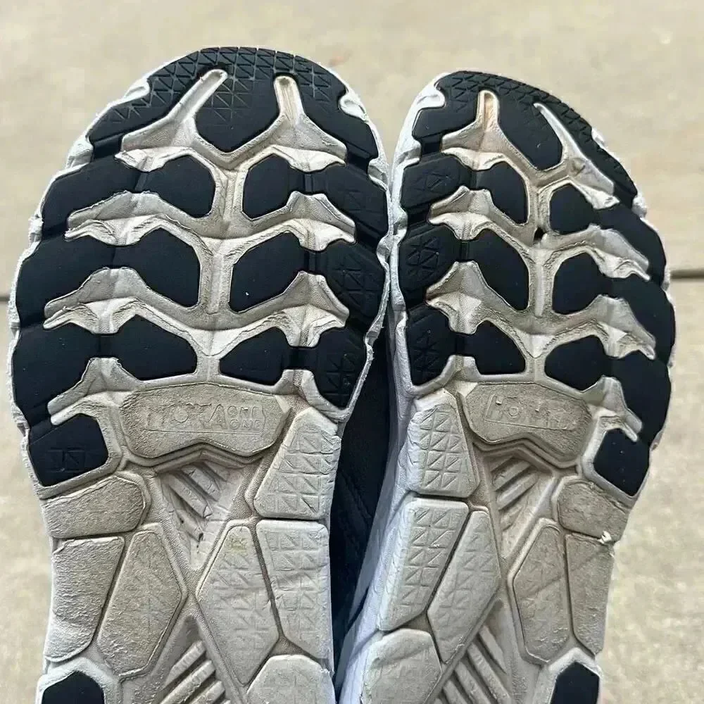 Hoka One One Clifton 6